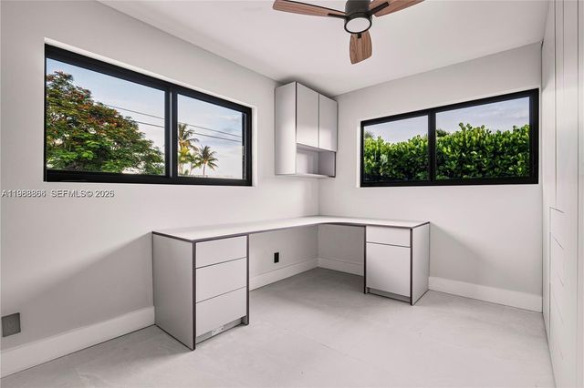 5561 NE 28th Ave, Fort Lauderdale, FL 33308