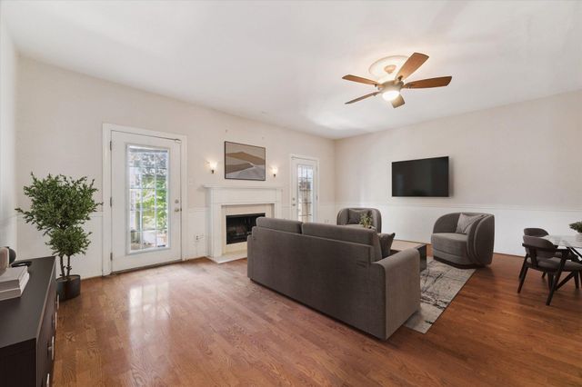 1024 Augusta Drive 1024, Houston, TX 77057