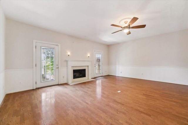 1024 Augusta Drive 1024, Houston, TX 77057