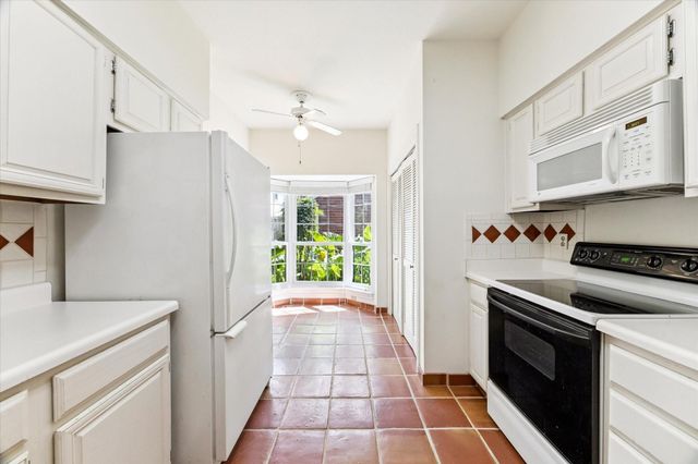 1024 Augusta Drive 1024, Houston, TX 77057