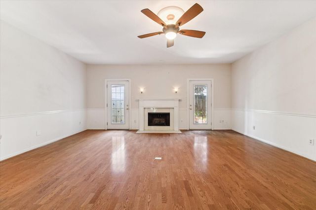 1024 Augusta Drive 1024, Houston, TX 77057