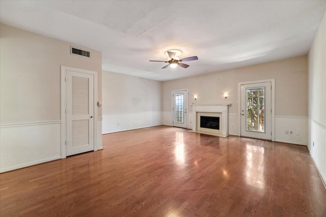 1024 Augusta Drive 1024, Houston, TX 77057