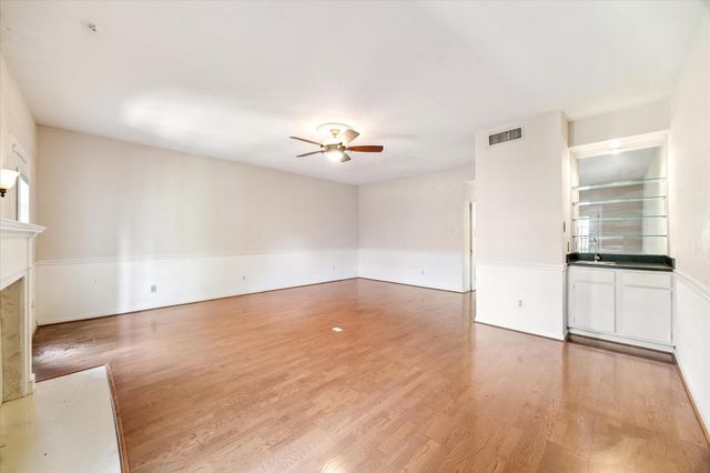 1024 Augusta Drive 1024, Houston, TX 77057