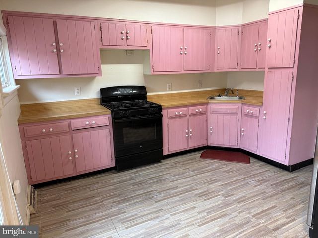 4803 SOMERSET RD, Riverdale, MD 20737