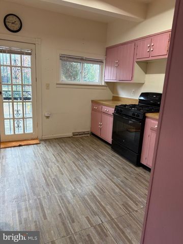 4803 SOMERSET RD, Riverdale, MD 20737