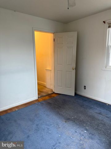 4803 SOMERSET RD, Riverdale, MD 20737