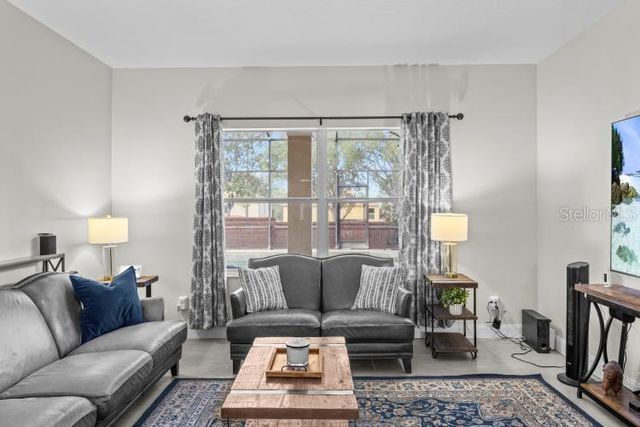 942 HENLEY CIRCLE, Davenport, FL 33896