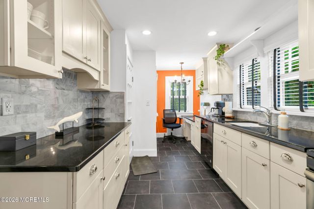 16 Wardell Place, Ocean Twp, NJ 07712