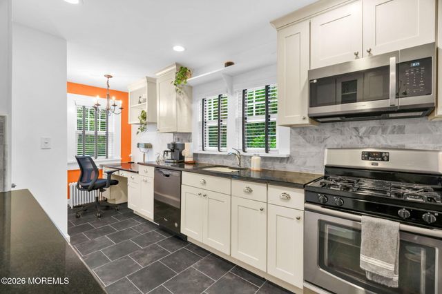 16 Wardell Place, Ocean Twp, NJ 07712