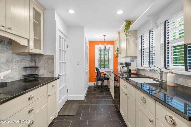 16 Wardell Place, Ocean Twp, NJ 07712