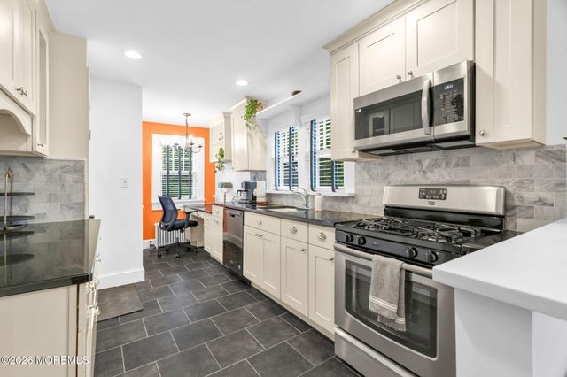 16 Wardell Place, Ocean Twp, NJ 07712