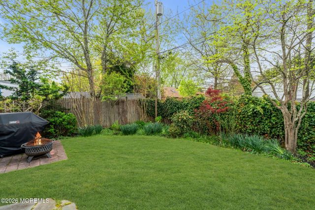 16 Wardell Place, Ocean Twp, NJ 07712