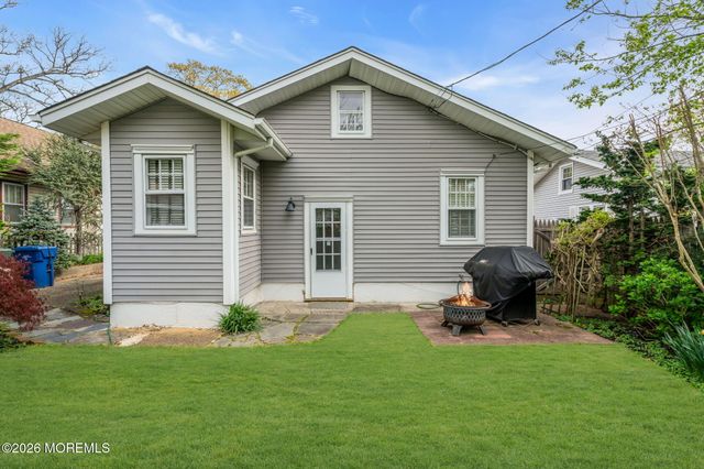 16 Wardell Place, Ocean Twp, NJ 07712