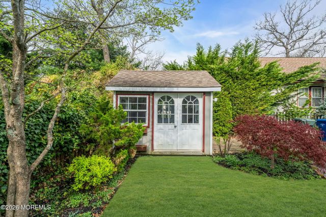 16 Wardell Place, Ocean Twp, NJ 07712