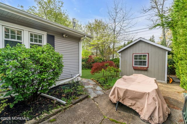 16 Wardell Place, Ocean Twp, NJ 07712