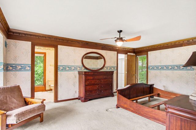 540 Roundtree Drive NE, Ada, MI 49301