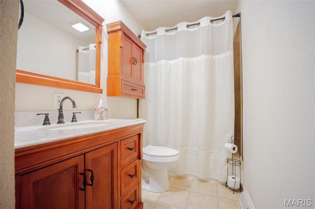 1104 State Street, Collinsville, IL 62234