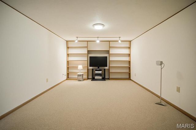 1104 State Street, Collinsville, IL 62234