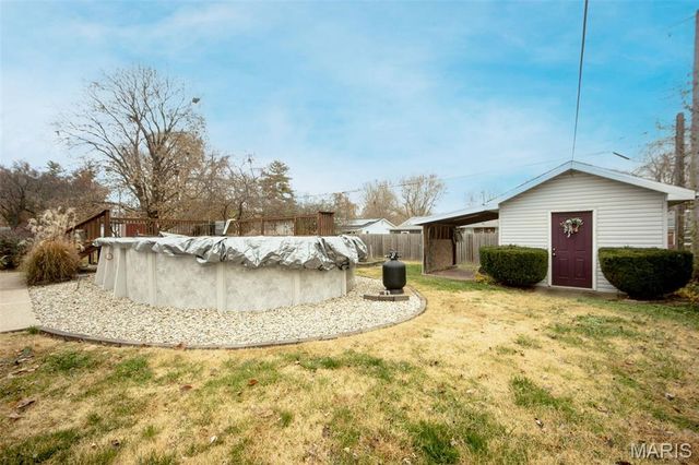 1104 State Street, Collinsville, IL 62234