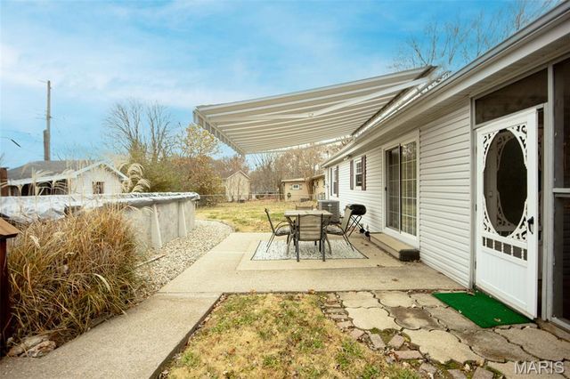 1104 State Street, Collinsville, IL 62234