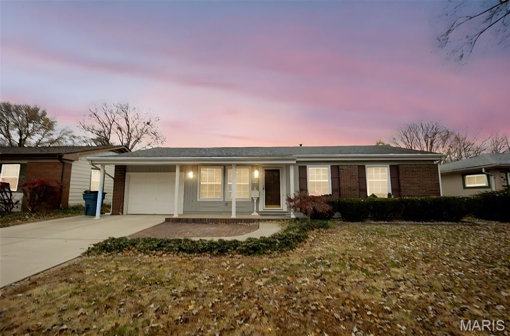 1104 State Street, Collinsville, IL 62234