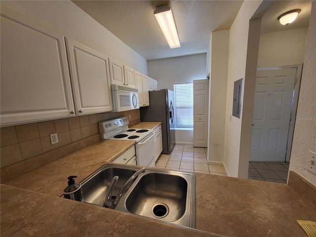 4961 NW 43RD AVENUE 107, Gainesville, FL 32606