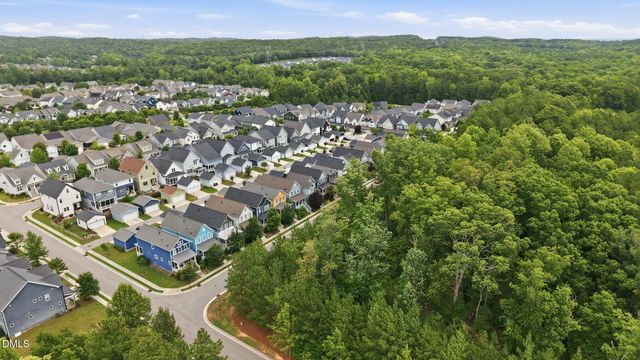 47 Hawk Point Road, Chapel Hill, NC 27516