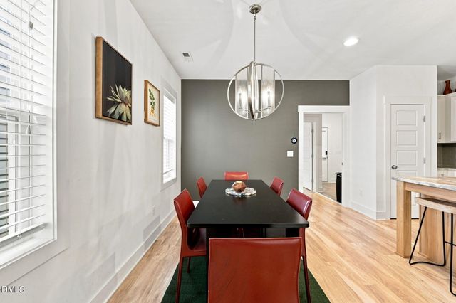 47 Hawk Point Road, Chapel Hill, NC 27516