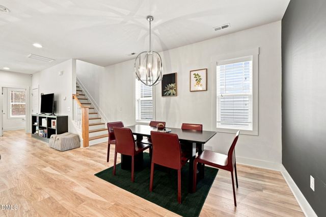 47 Hawk Point Road, Chapel Hill, NC 27516