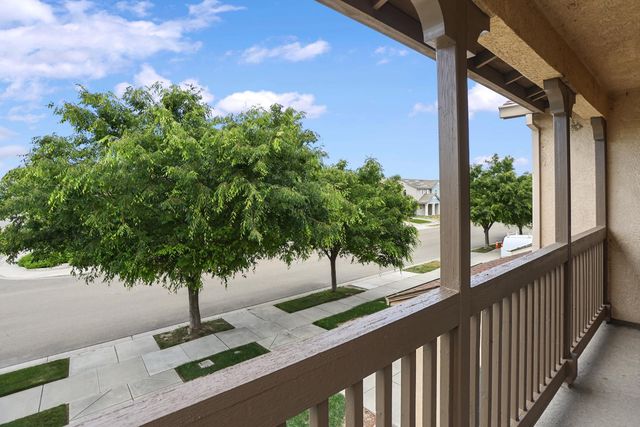 1542 Hearthsong Dr, Manteca, CA 95337