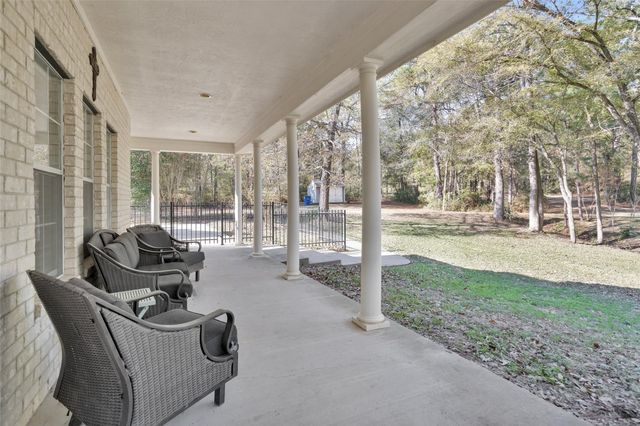 27789 Armadillo Road, Montgomery, TX 77356