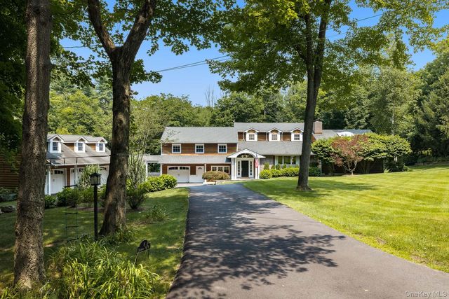 8 Seymour Place W, Armonk, NY 10504