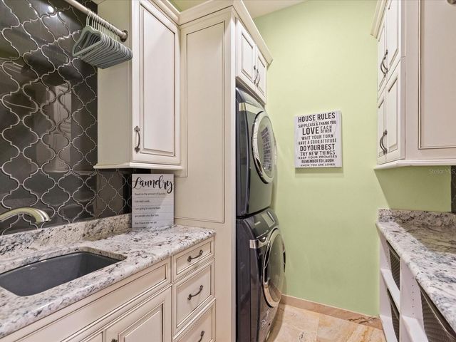2057 N POINTE ALEXIS DRIVE, Tarpon Springs, FL 34689