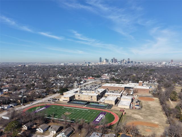 2861 Farragut Street, Dallas, TX 75215