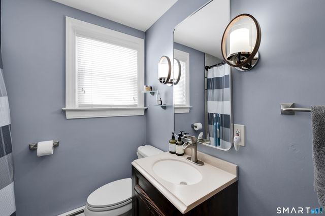 38 Vernon Road, Enfield, CT 06082