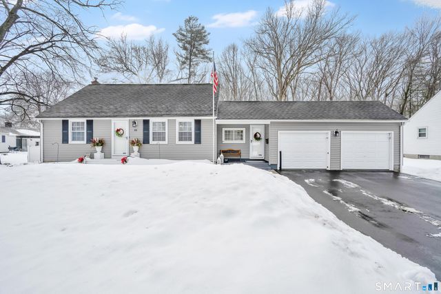 38 Vernon Road, Enfield, CT 06082