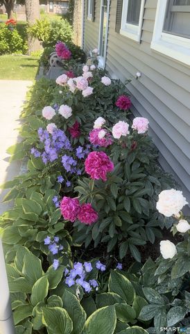 38 Vernon Road, Enfield, CT 06082