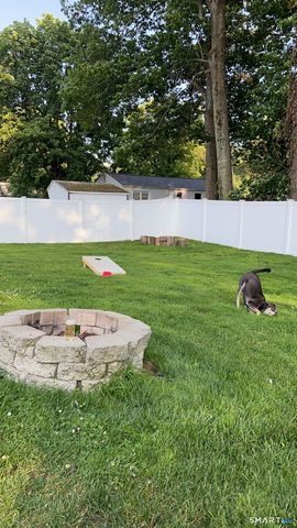 38 Vernon Road, Enfield, CT 06082