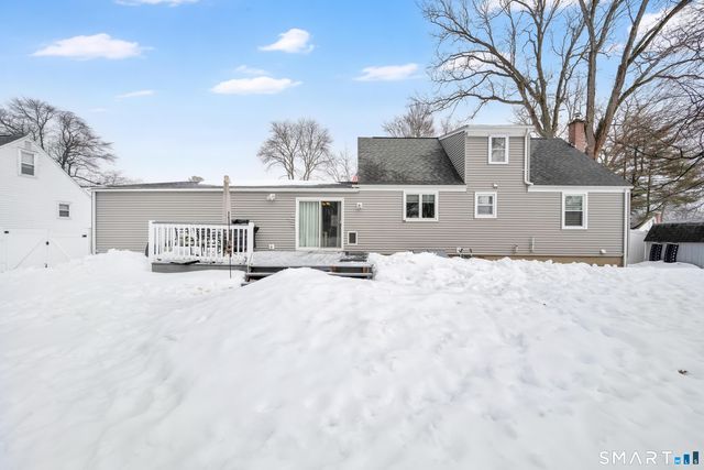 38 Vernon Road, Enfield, CT 06082