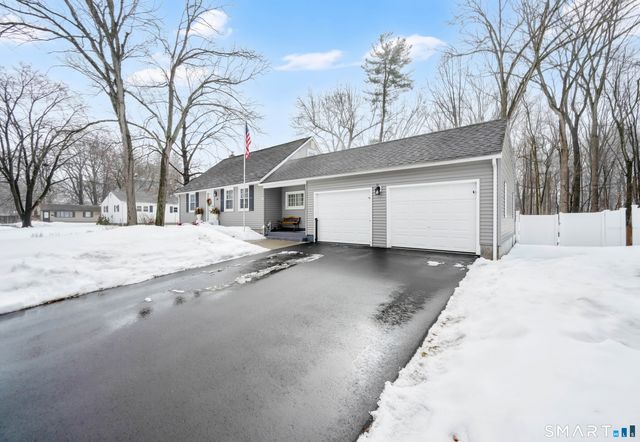 38 Vernon Road, Enfield, CT 06082