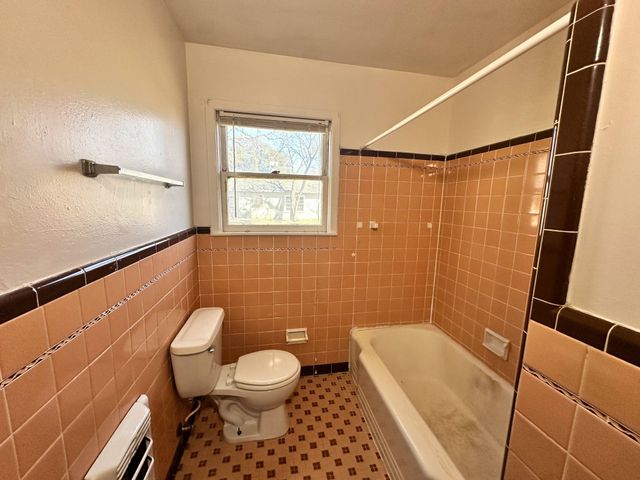 809 Crescent Street, Denton, TX 76201