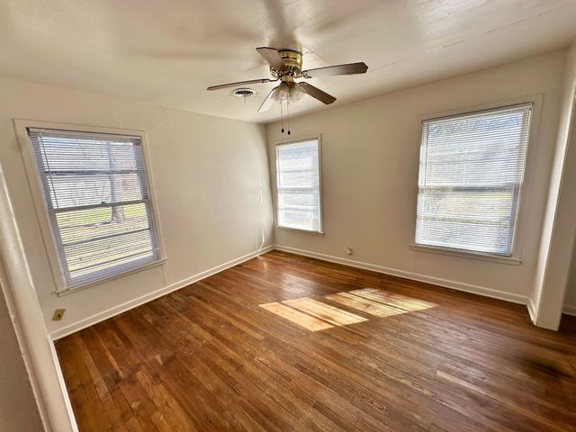 809 Crescent Street, Denton, TX 76201