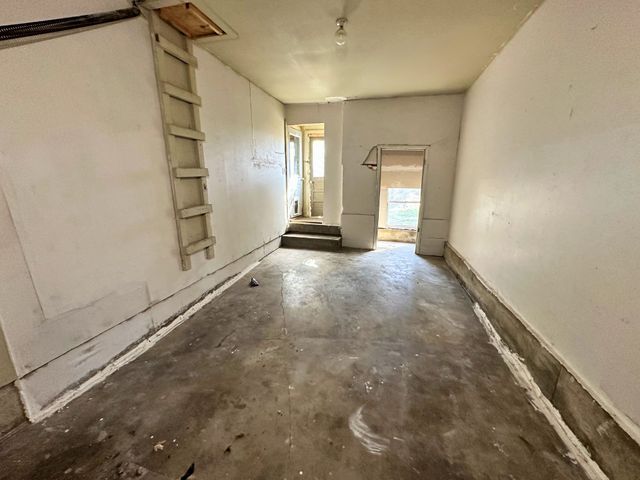 809 Crescent Street, Denton, TX 76201