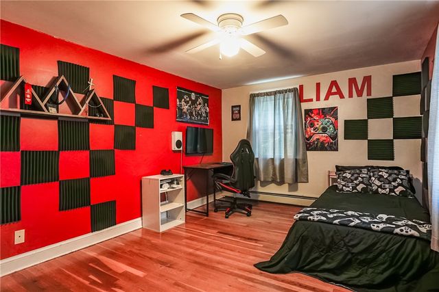 61 Knotty Oak Road, Coventry, RI 02816