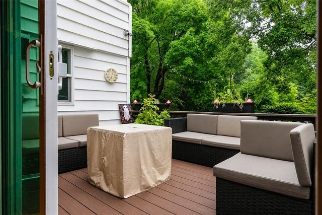 61 Knotty Oak Road, Coventry, RI 02816