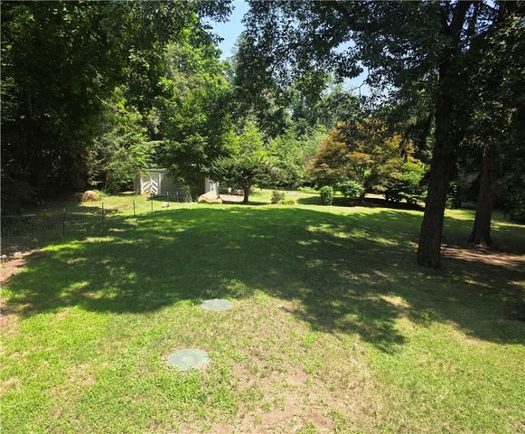 61 Knotty Oak Road, Coventry, RI 02816