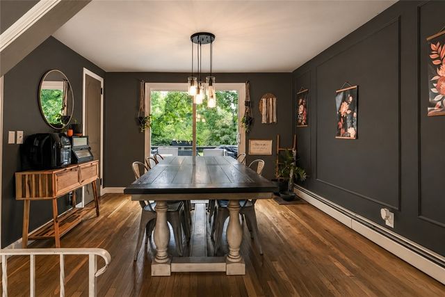 61 Knotty Oak Road, Coventry, RI 02816