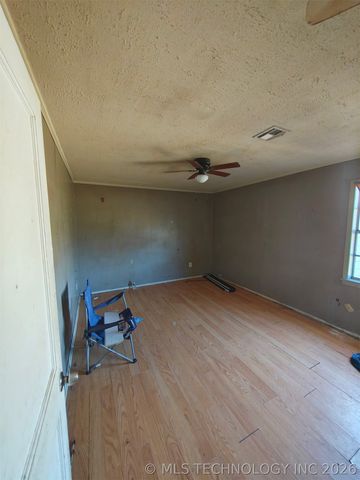 5791 W 1ST Street, Tulsa, OK 74127