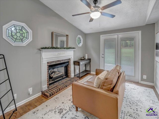 3219 Moody Rd, Bonaire, GA 31005