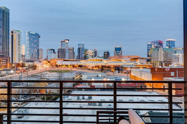 635 7th Ave S Apt 406, Nashville, TN 37203